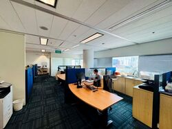 Gateway East (D7), Office #551829591